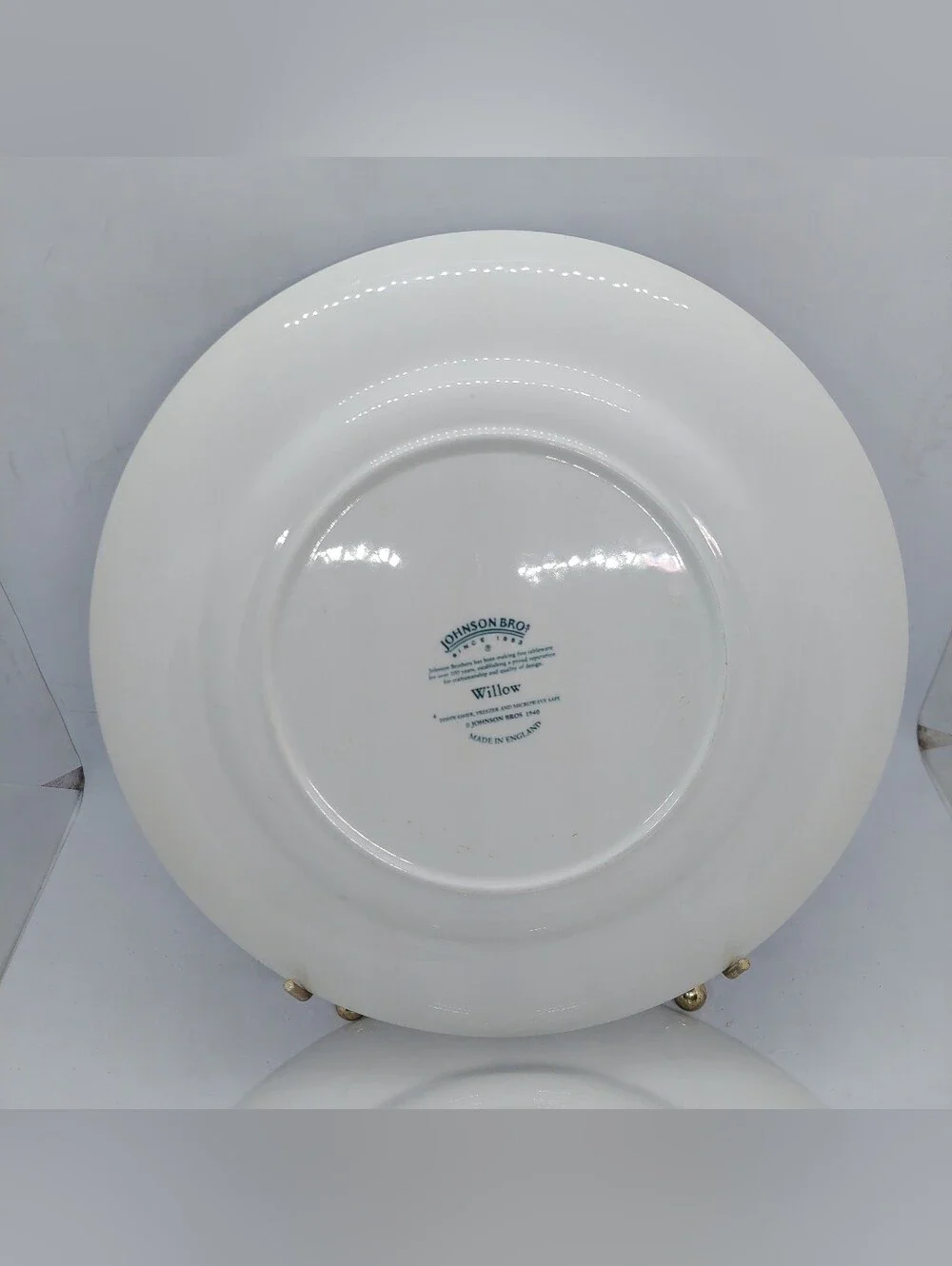Johnson Bros 1940 Blue Willow Dinner Plates 10.25